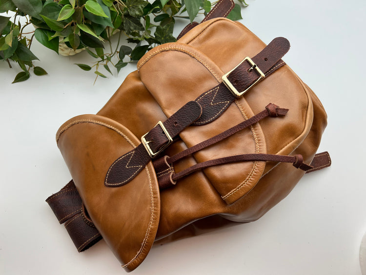 Trailblazer Leather Medium Backpack - Tan/Dark Brown