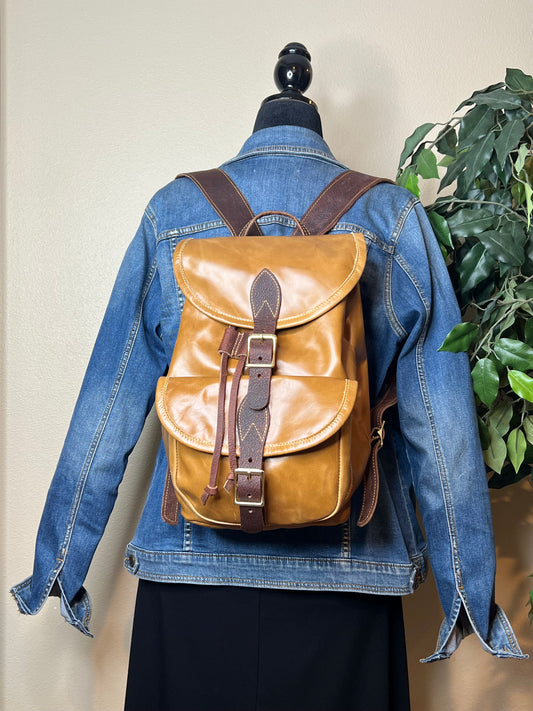 Trailblazer Leather Medium Backpack - Tan/Dark Brown