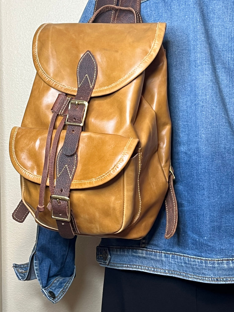 Trailblazer Leather Medium Backpack - Tan/Dark Brown