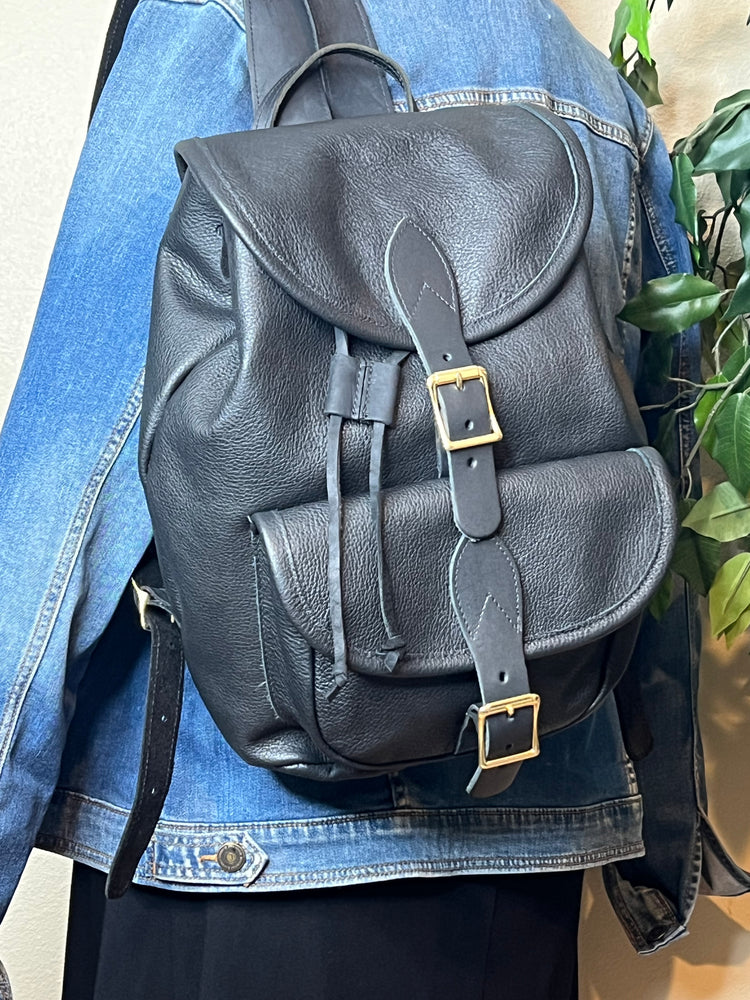 Trailblazer Leather Medium Backpack - Black