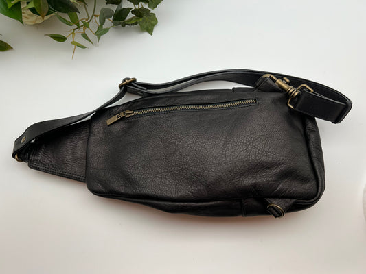 Slingster Leather Crossbody Bag - Red/Black